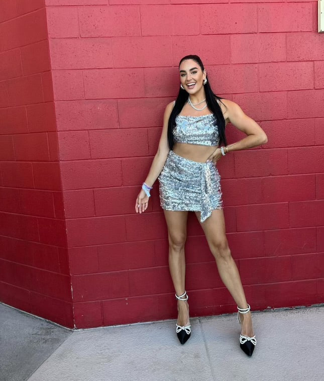 AUCTION OW intimates silver sequin set (L)- ends 5/20 at 8pm CT