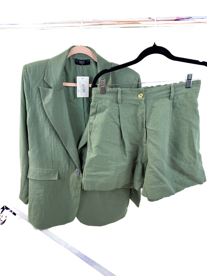 able green linen blazer set (m)