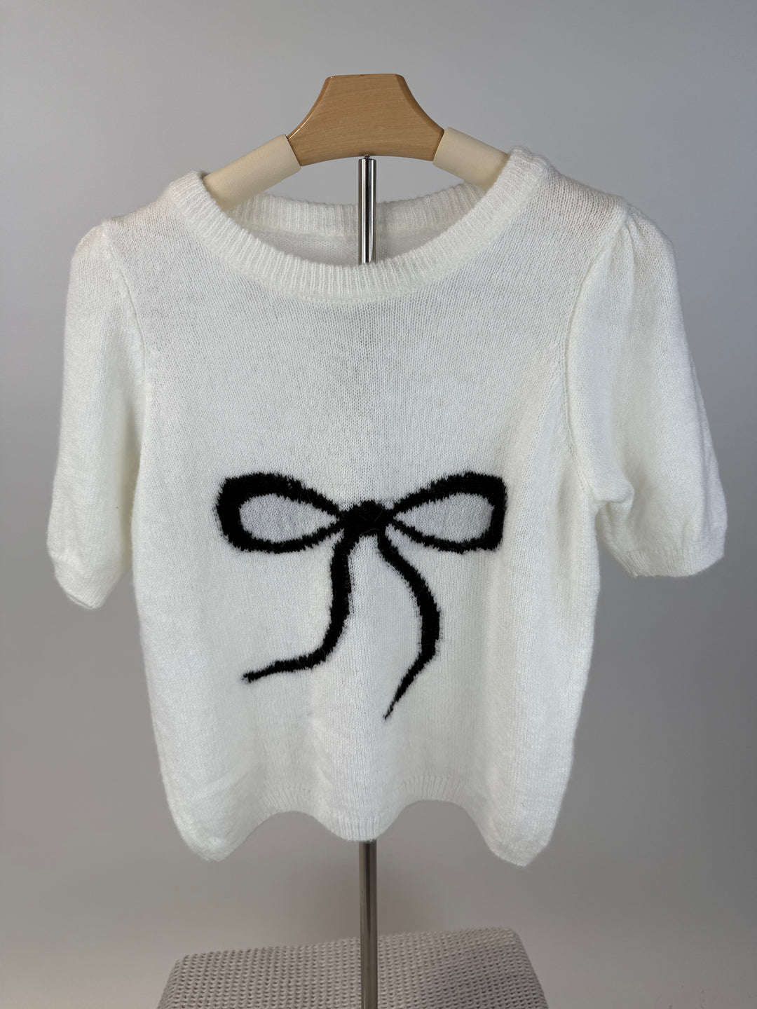 SOLD: Anthropologie Short Sleeve Bow Sweater (S)