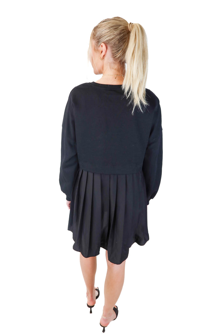 dokuritu black pleated dress NWT (xs)