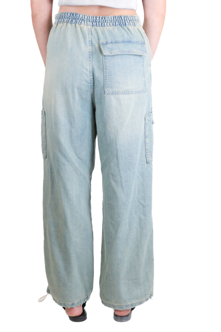 h&m light wash denim cargo jeans (s)