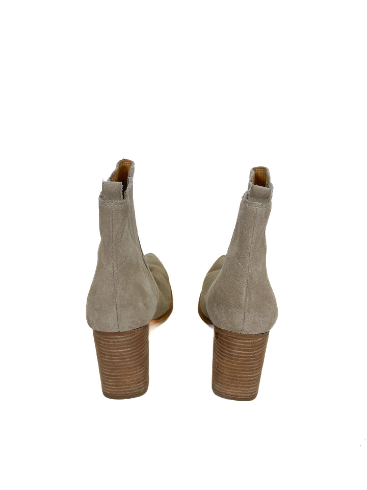Marc Fisher Tan Leather Ankle Boots (8.5)