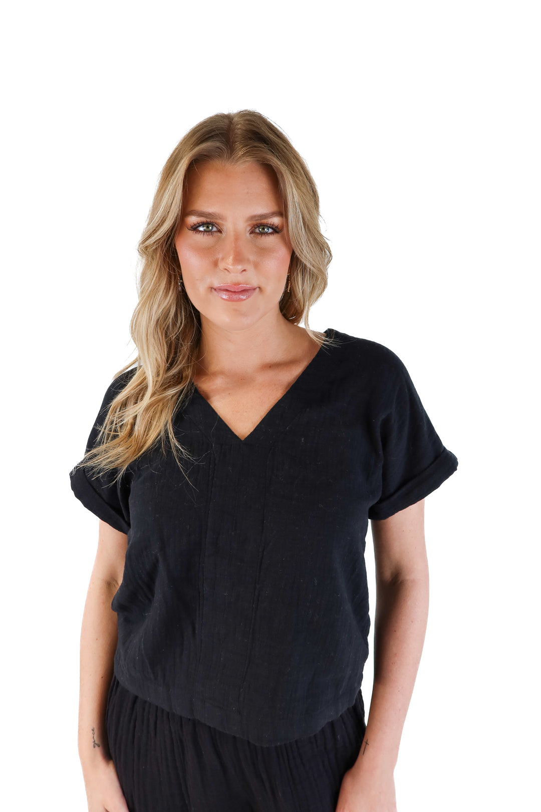 Universal threads black gauze tee NWT (s; retails for $15)