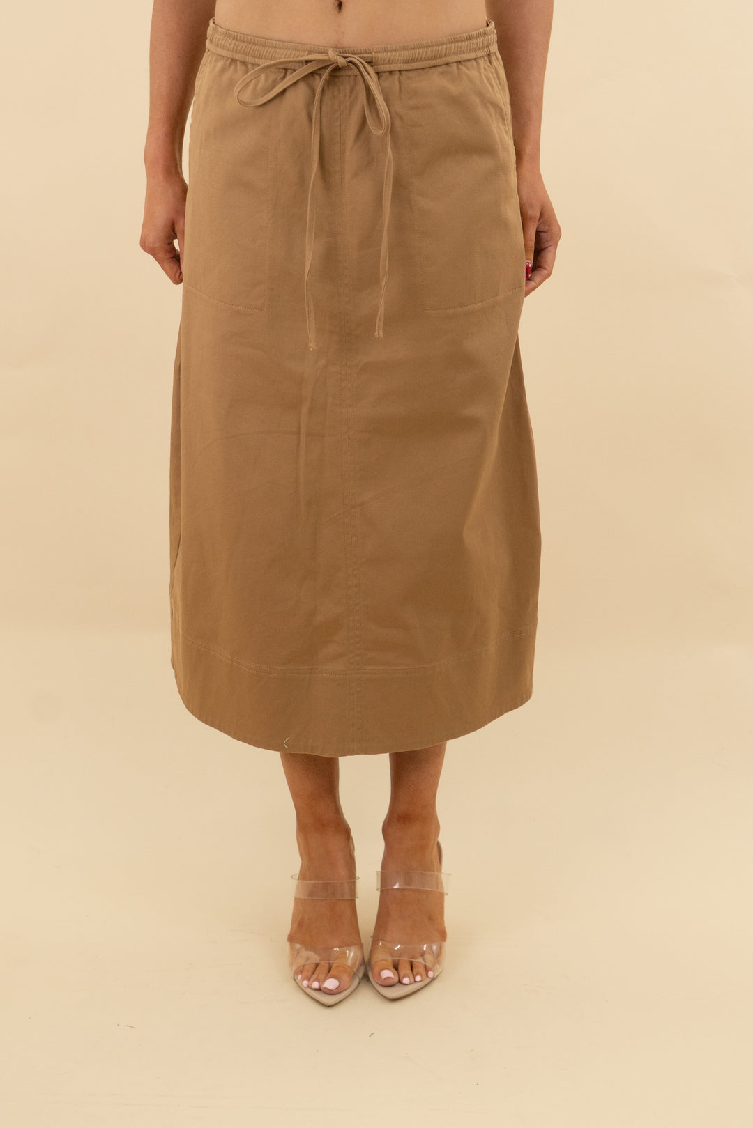 toccin (ny) tan canvas midi skirt (s; retail $395)