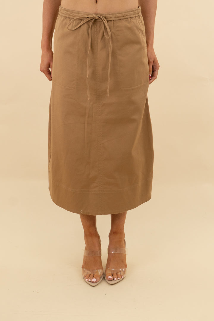 toccin (ny) tan canvas midi skirt (s; retail $395)