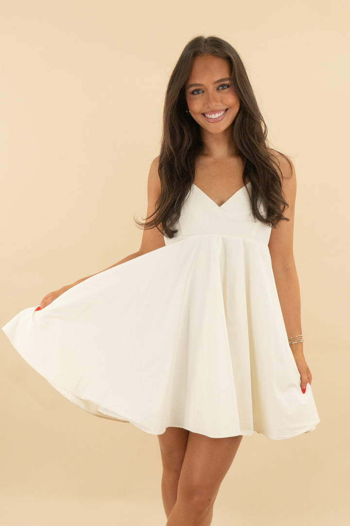 heyson cream spaghetti strap bow dress (m; retail $72)