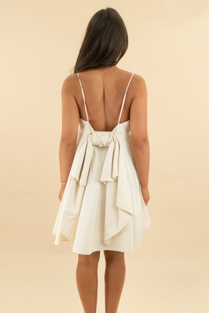 heyson cream spaghetti strap bow dress (m; retail $72)