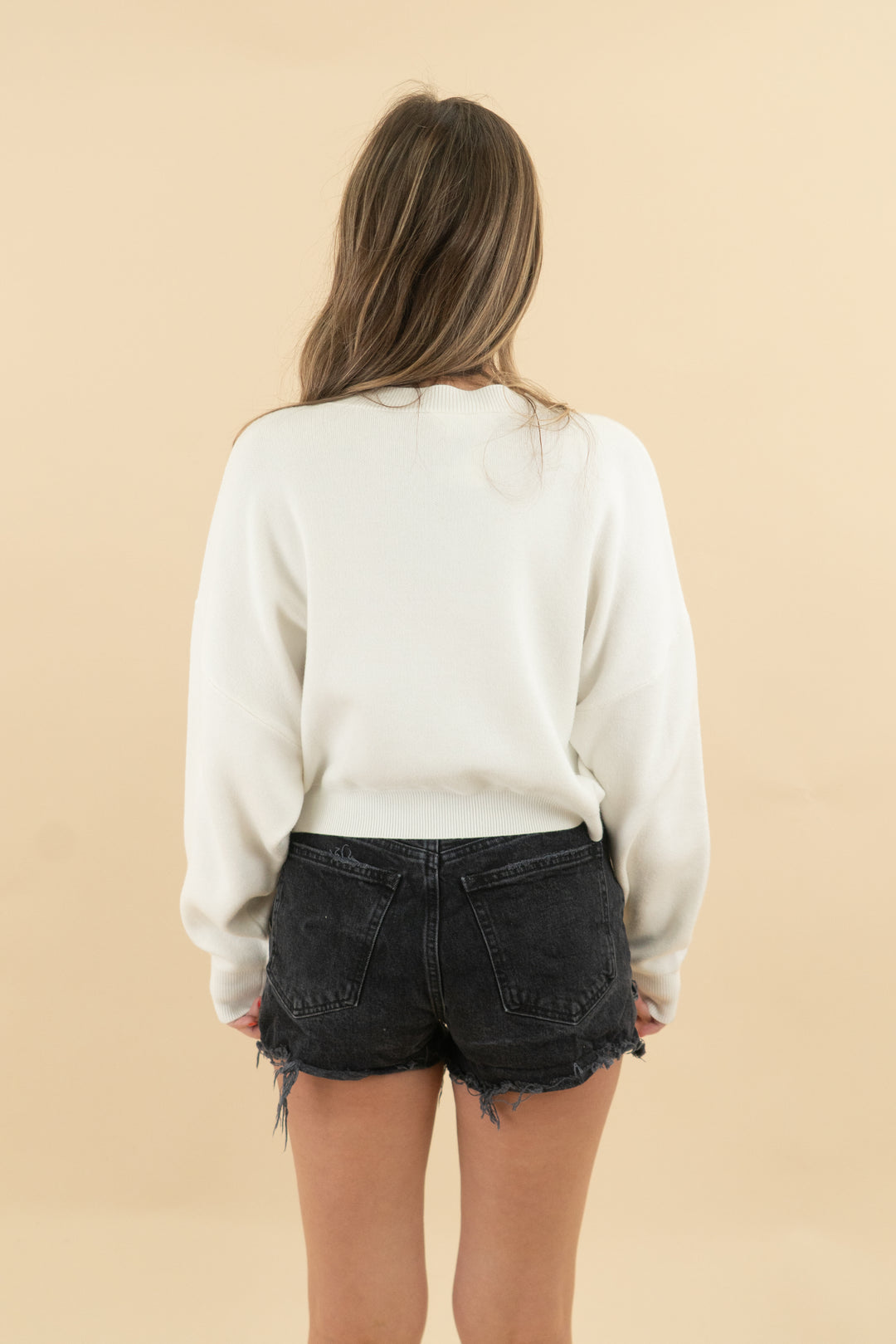 le lis cream game day cropped sweater (s, retail $72)