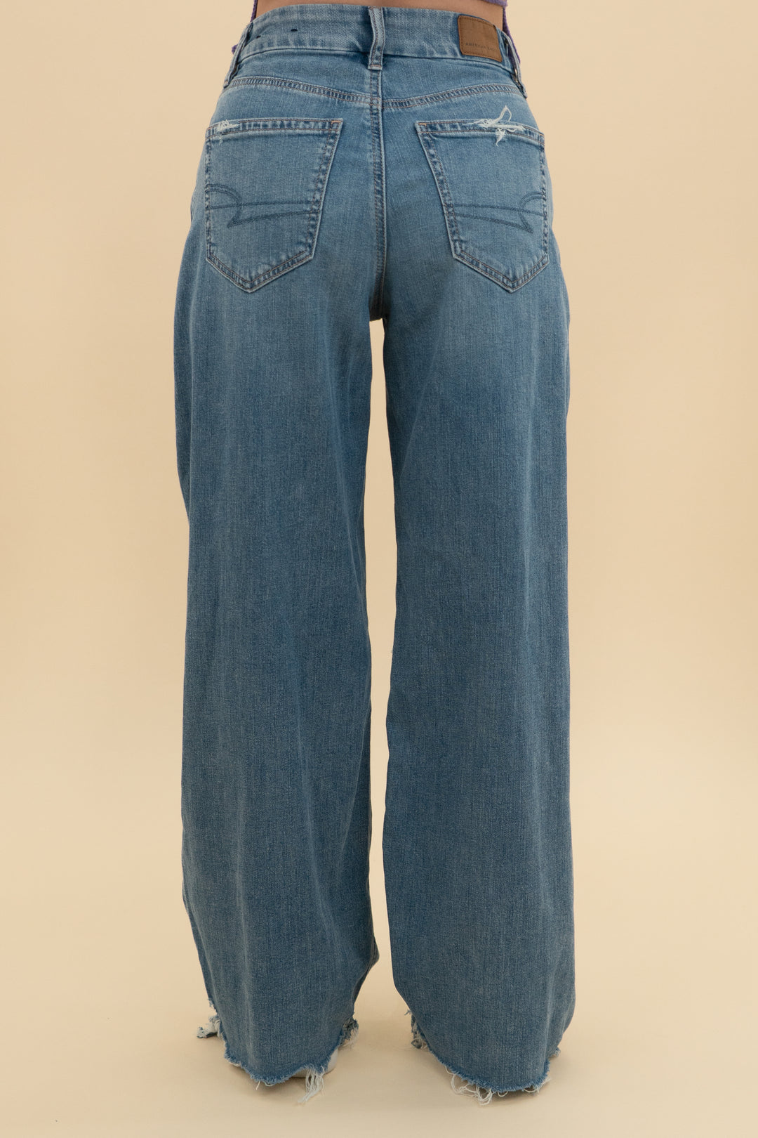 american eagle curvy super high rise baggy wide leg jeans medium wash (0; retail $60)