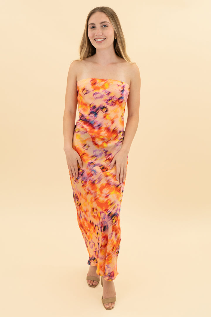 skatie orange abstract strapless midi dress (xs)