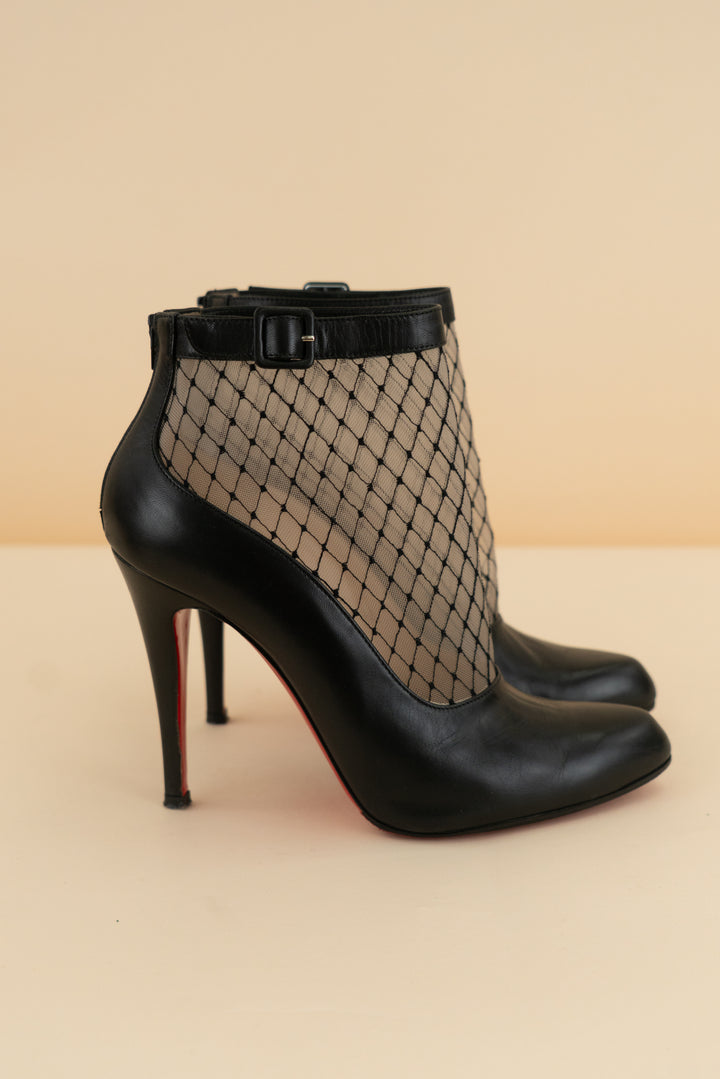 christian louboutin 100 kid resillisma anke boot (38; retail $1295)