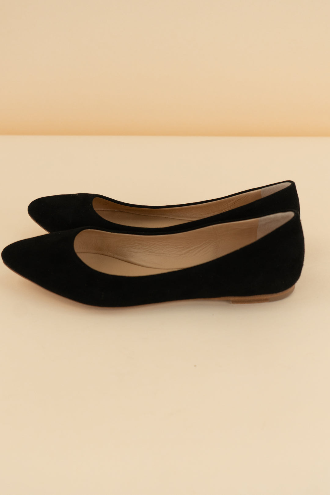 layda b black flat (6.5; retail $395)