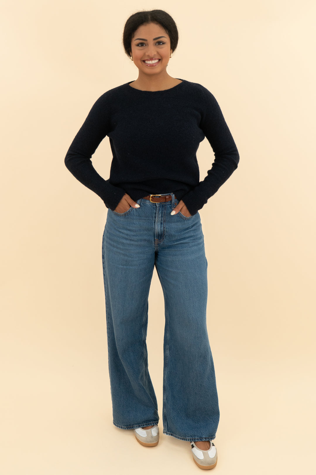 vince navy cashmere sweater (m; retail $448)