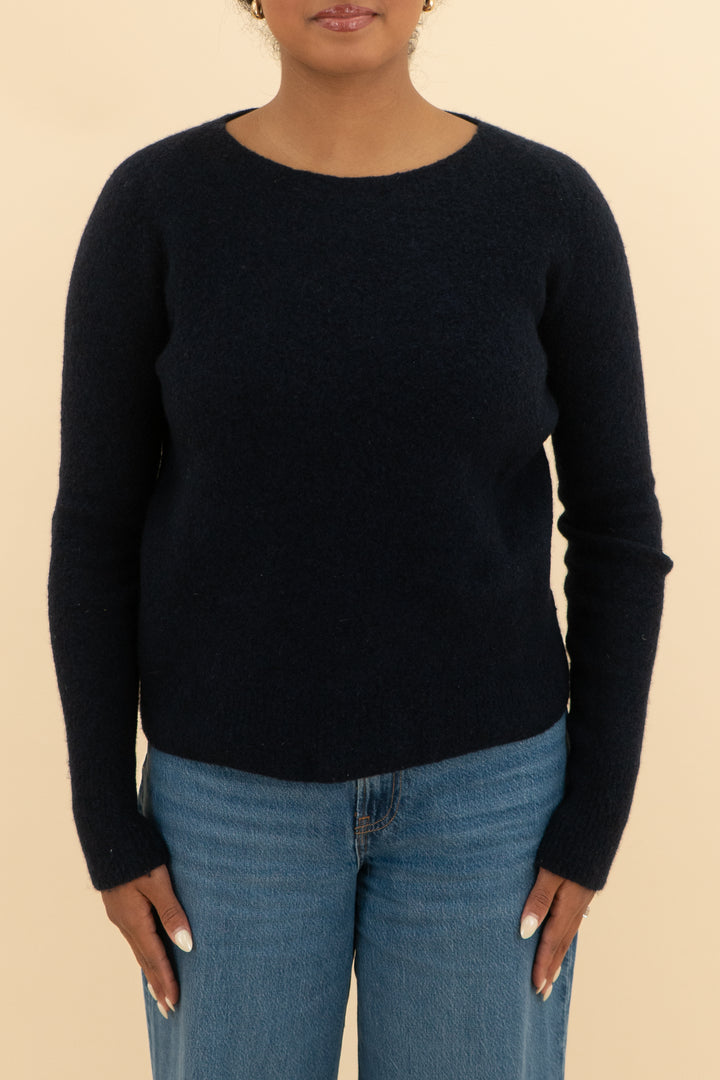 vince navy cashmere sweater (m; retail $448)