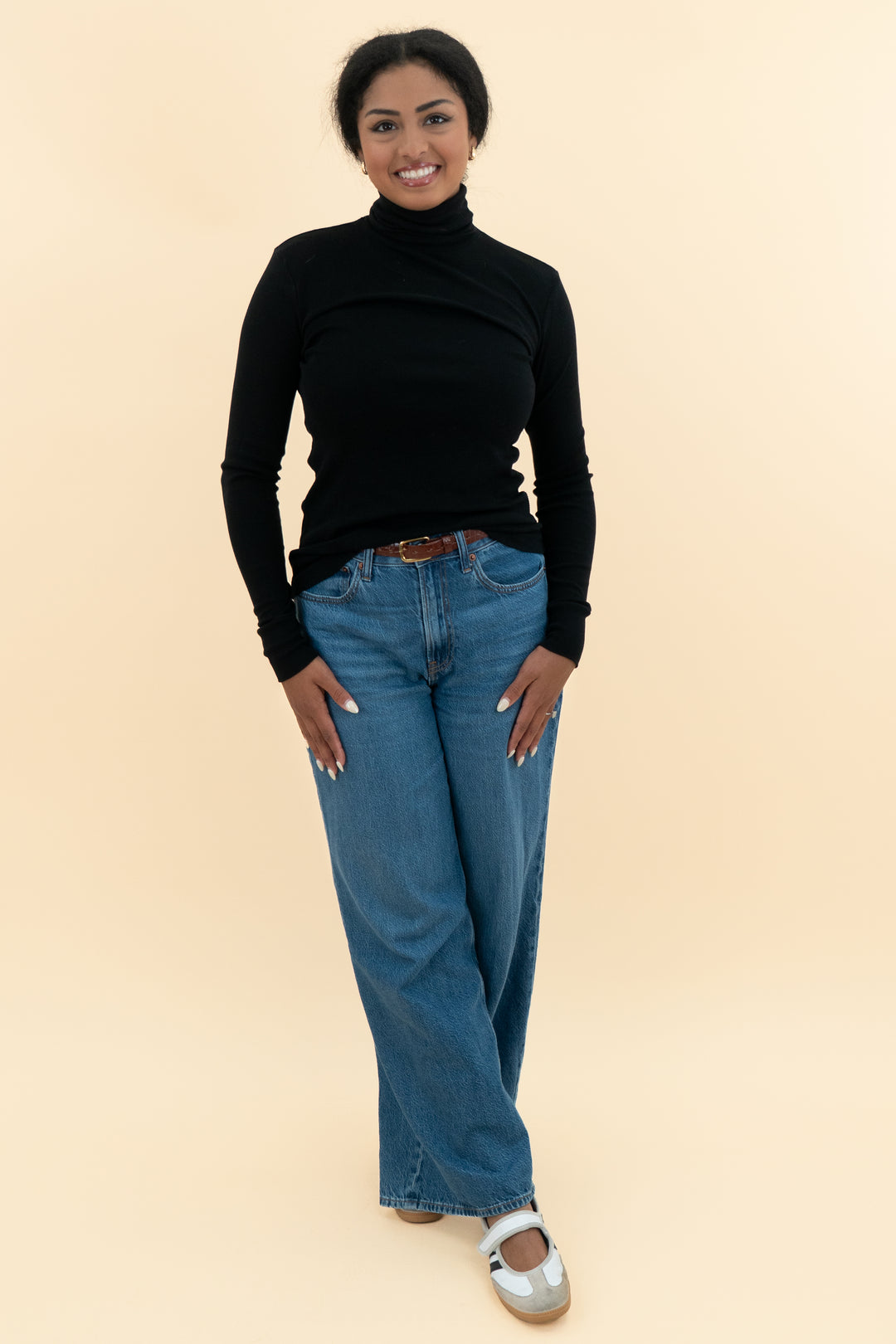 h&m black turtleneck (m)