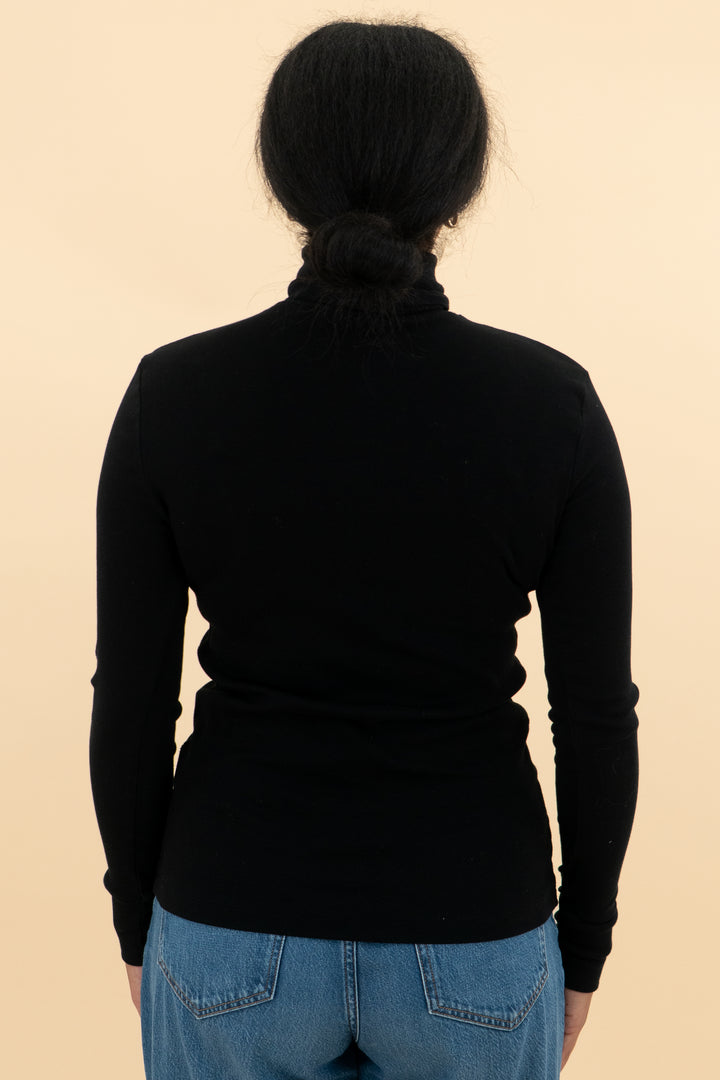 h&m black turtleneck (m)