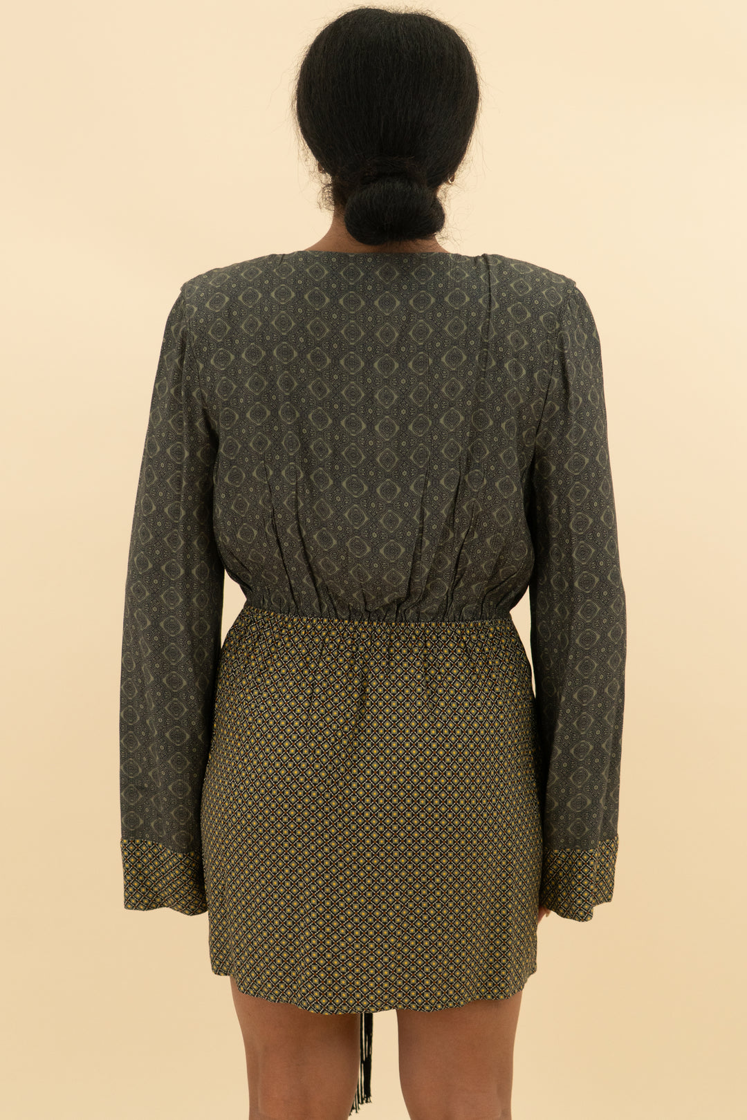 house of harlow green patterned long sleeve mini dress (m)