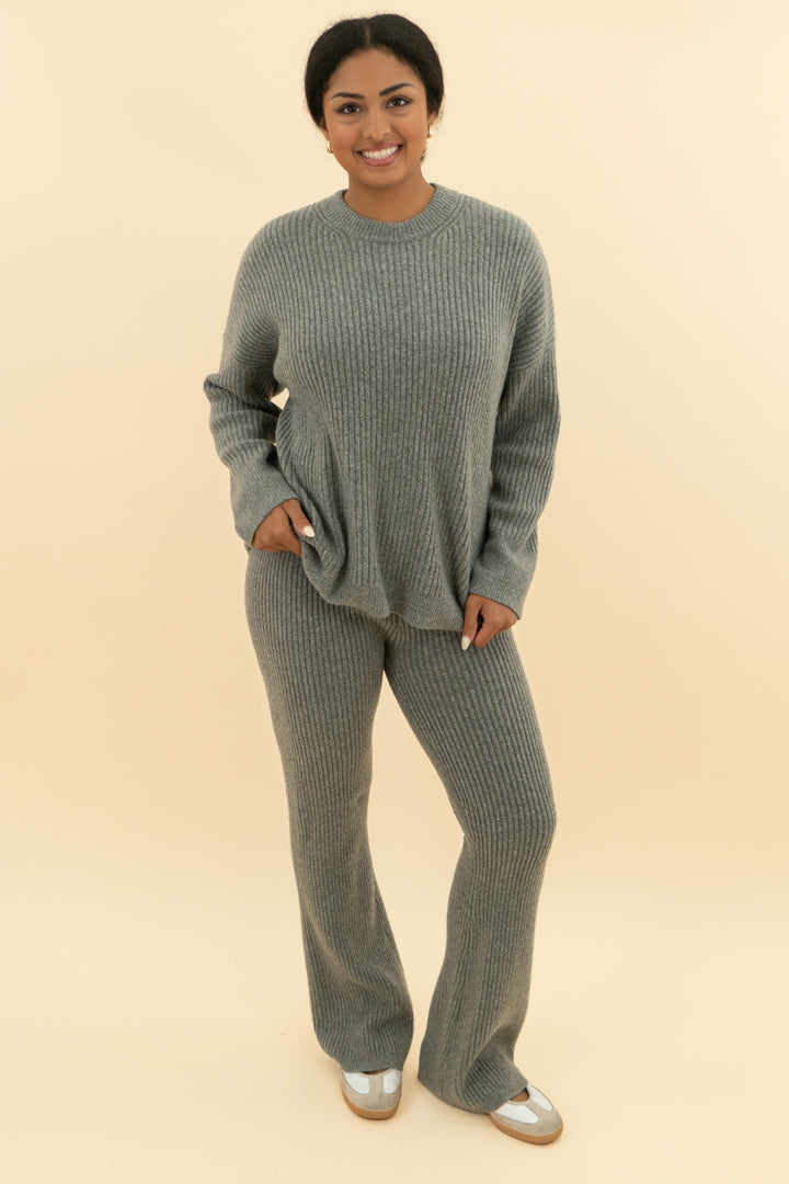 abercrombie & fitch grey knit pant set (m; retail $148)