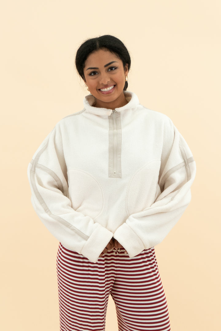 hyfive ivory fleece half zip nwt (m; retail $40)