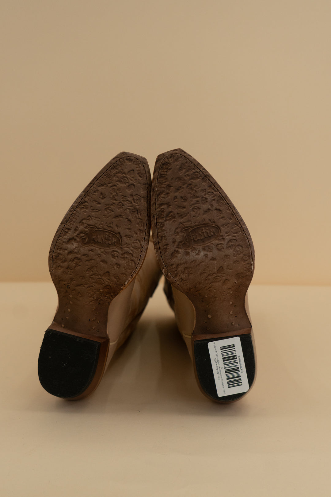 justin tall creamy vanilla cowboy boots nwt (6; retail $249)