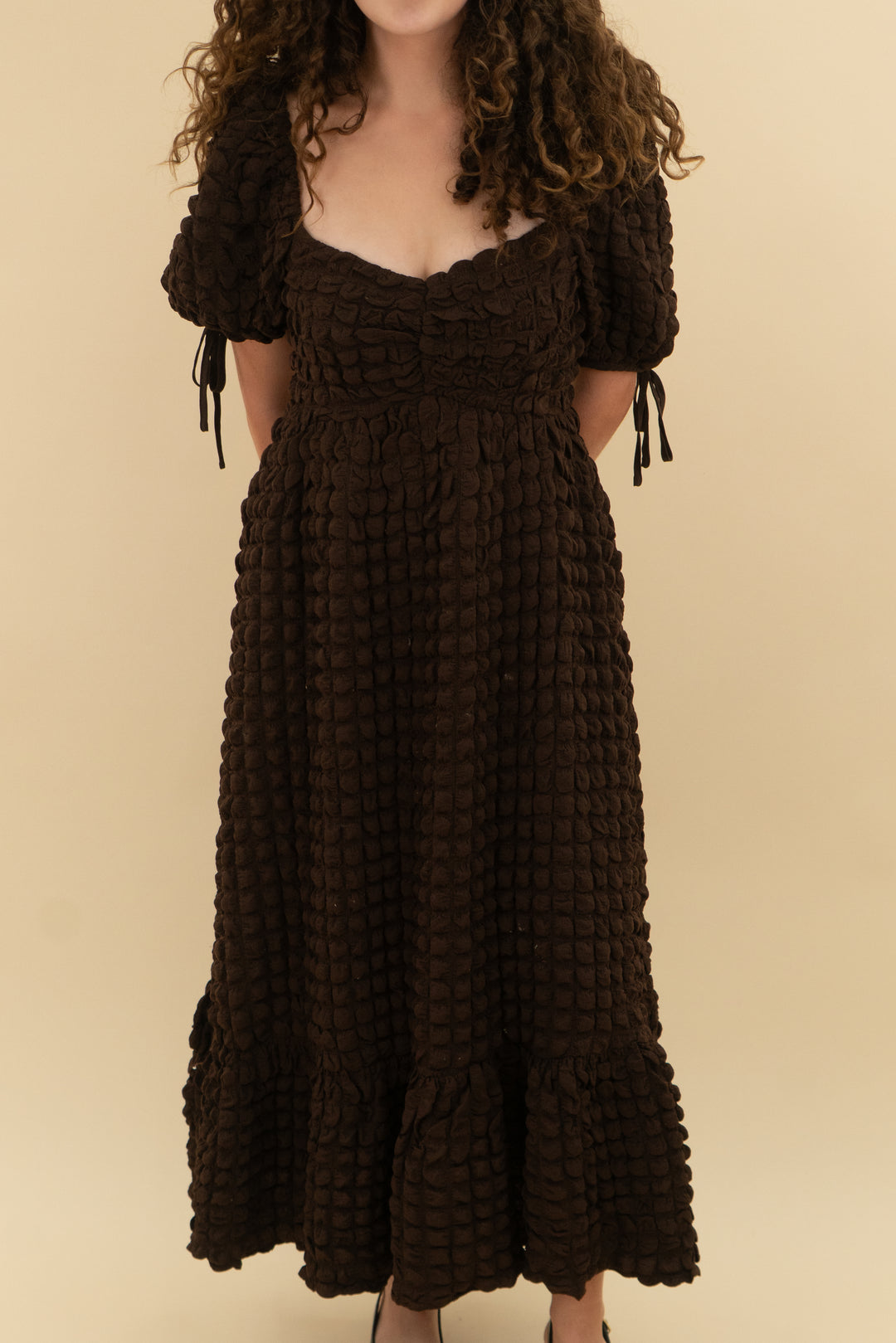 endless rose brown bubble puff maxi dress (s)