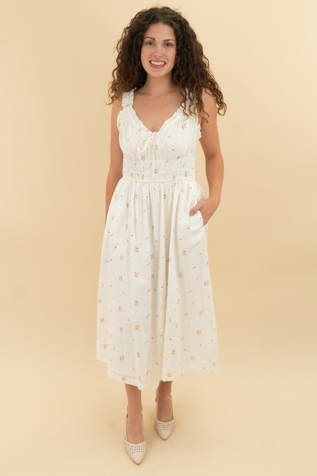 old navy white dainty floral maxi (m)