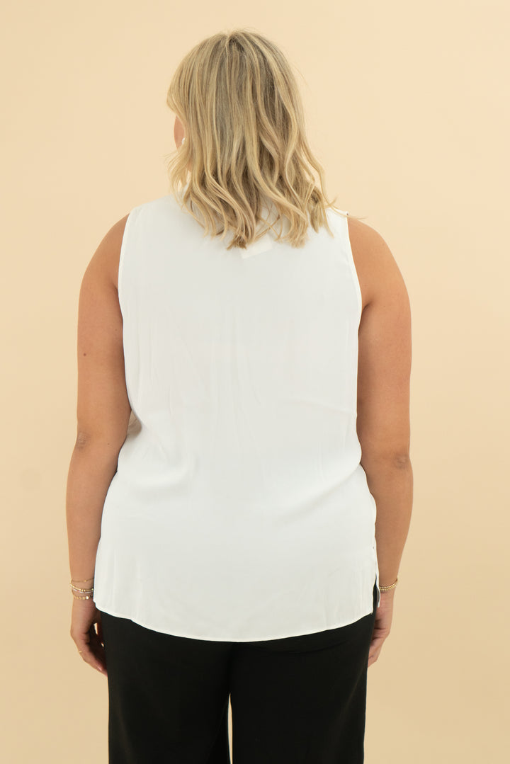 white house black market white v neck tank (l)