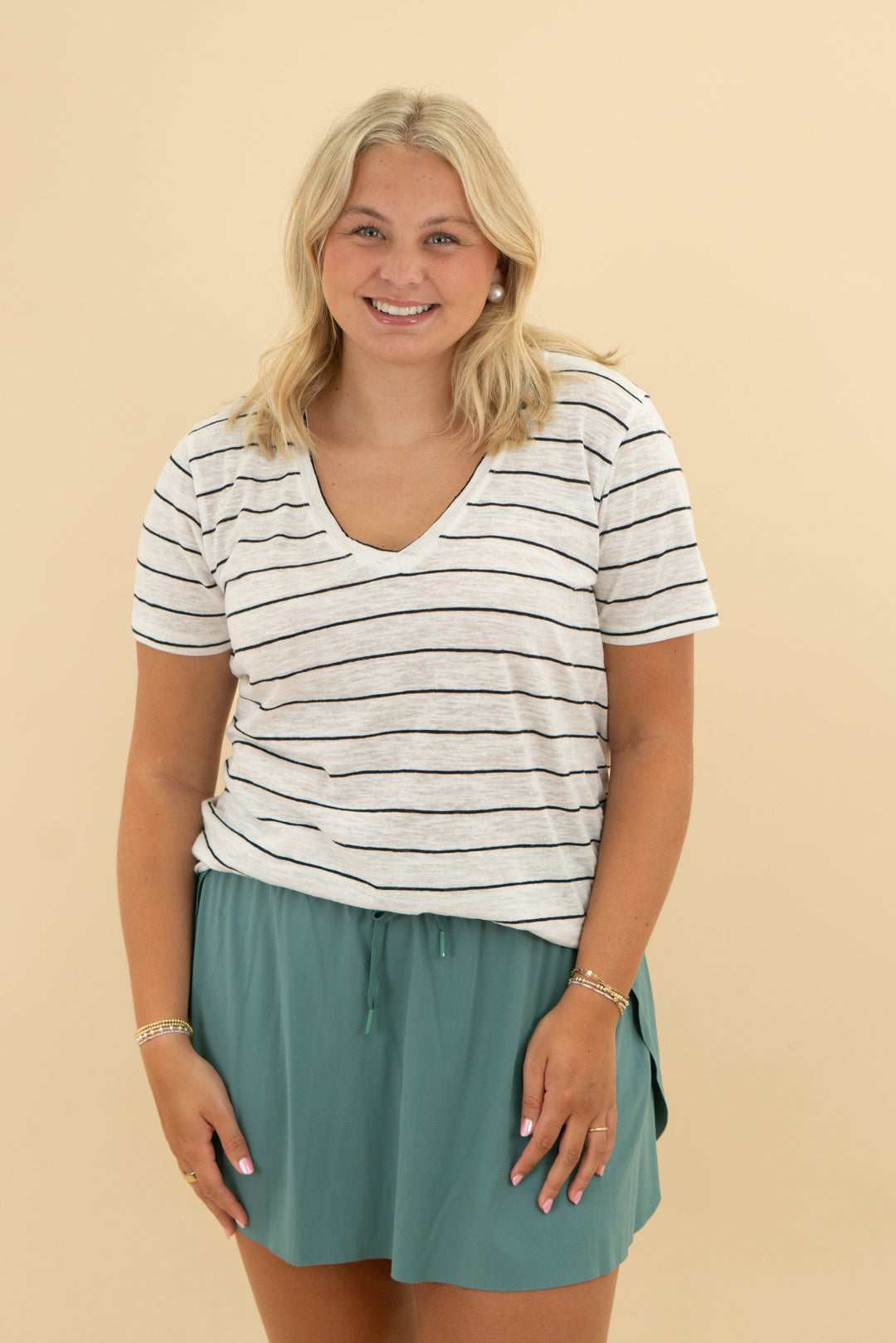 zsupply white & black stripe v neck top (xl)