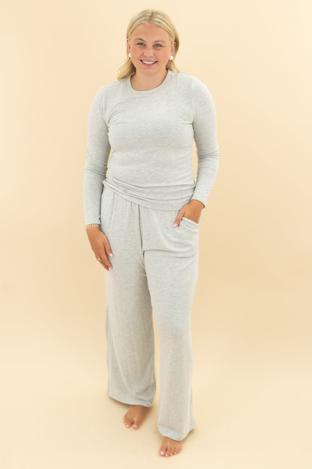 abercrombie & fitch grey lounge long sleeve shirt and pant set (l)