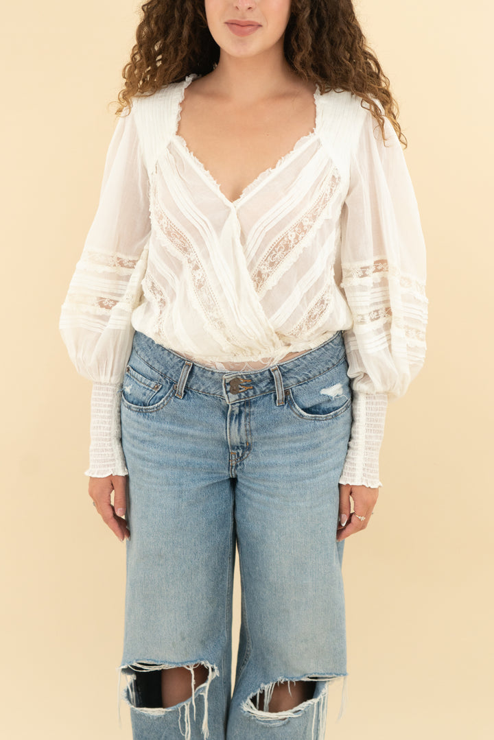 fp intimately white lace long sleeve bodysuit nwt (s; retail $118)