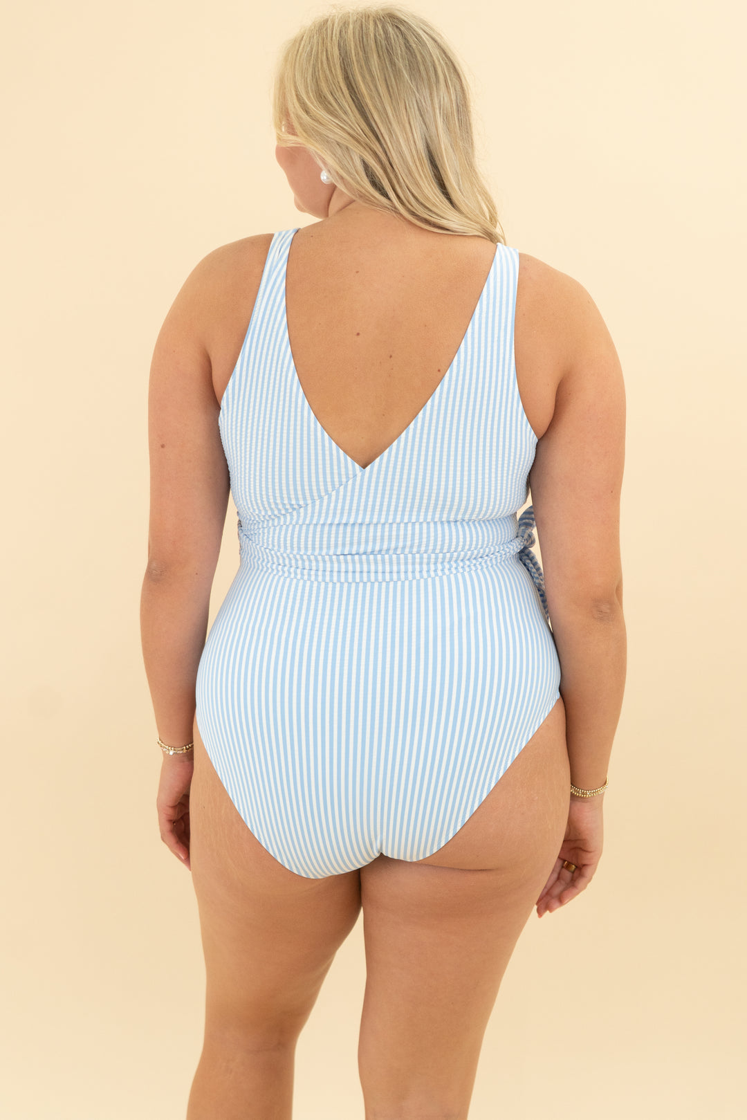 caden lane blue seersucker onepiece swim suit nwt (l)