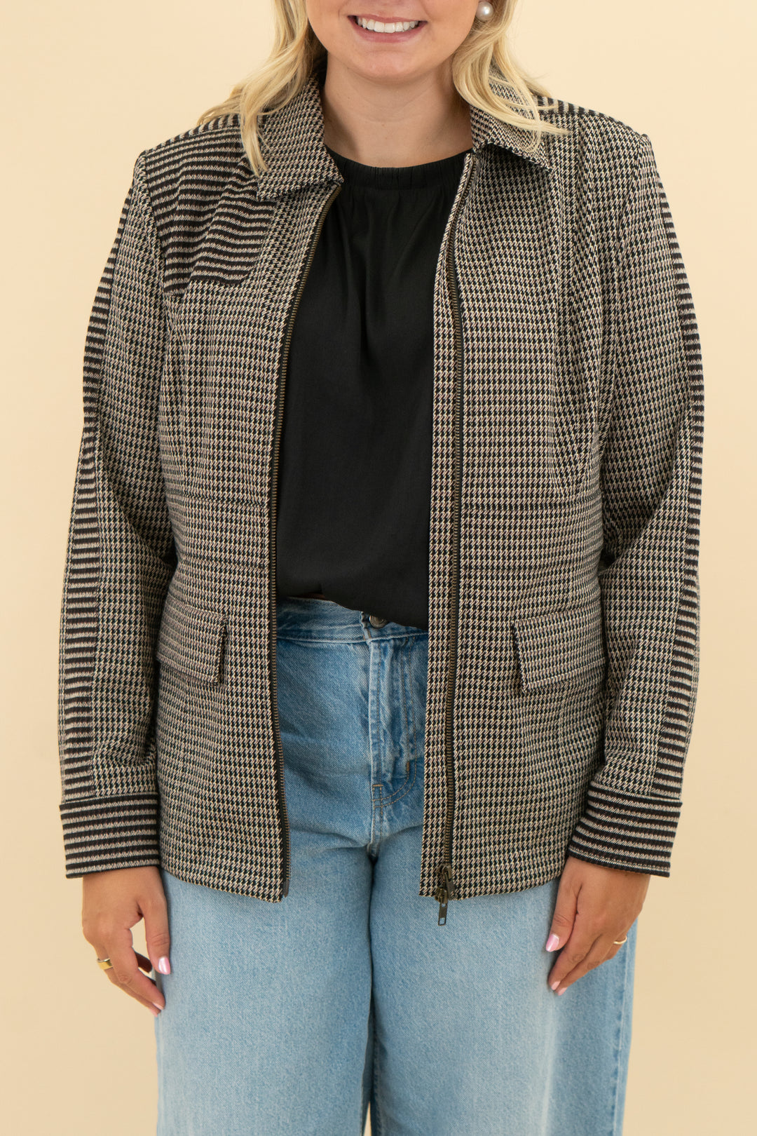 cabi brown houndstooth zip jacket (l)