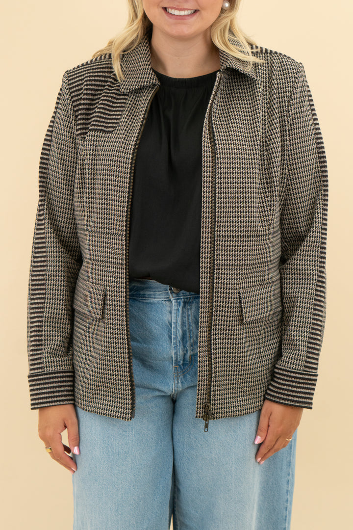 cabi brown houndstooth zip jacket (l)