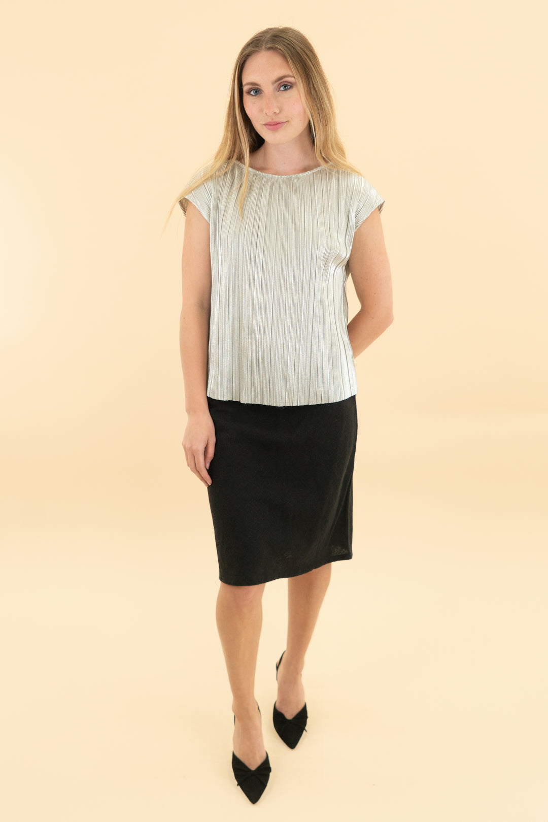 free-est black linen skirt nwt (xs; retail $60)