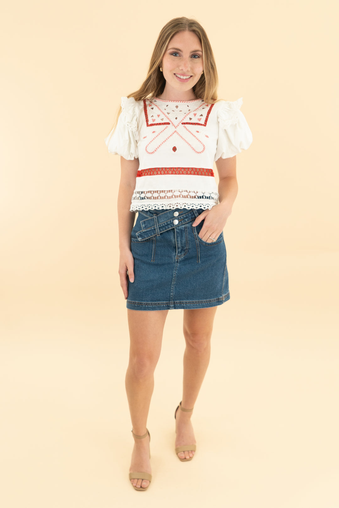 by anthropologie white/red eyelet ruffle sleeves top (xs)