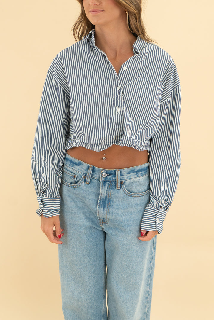 french connection blue pinstripe cropped button up (xs)