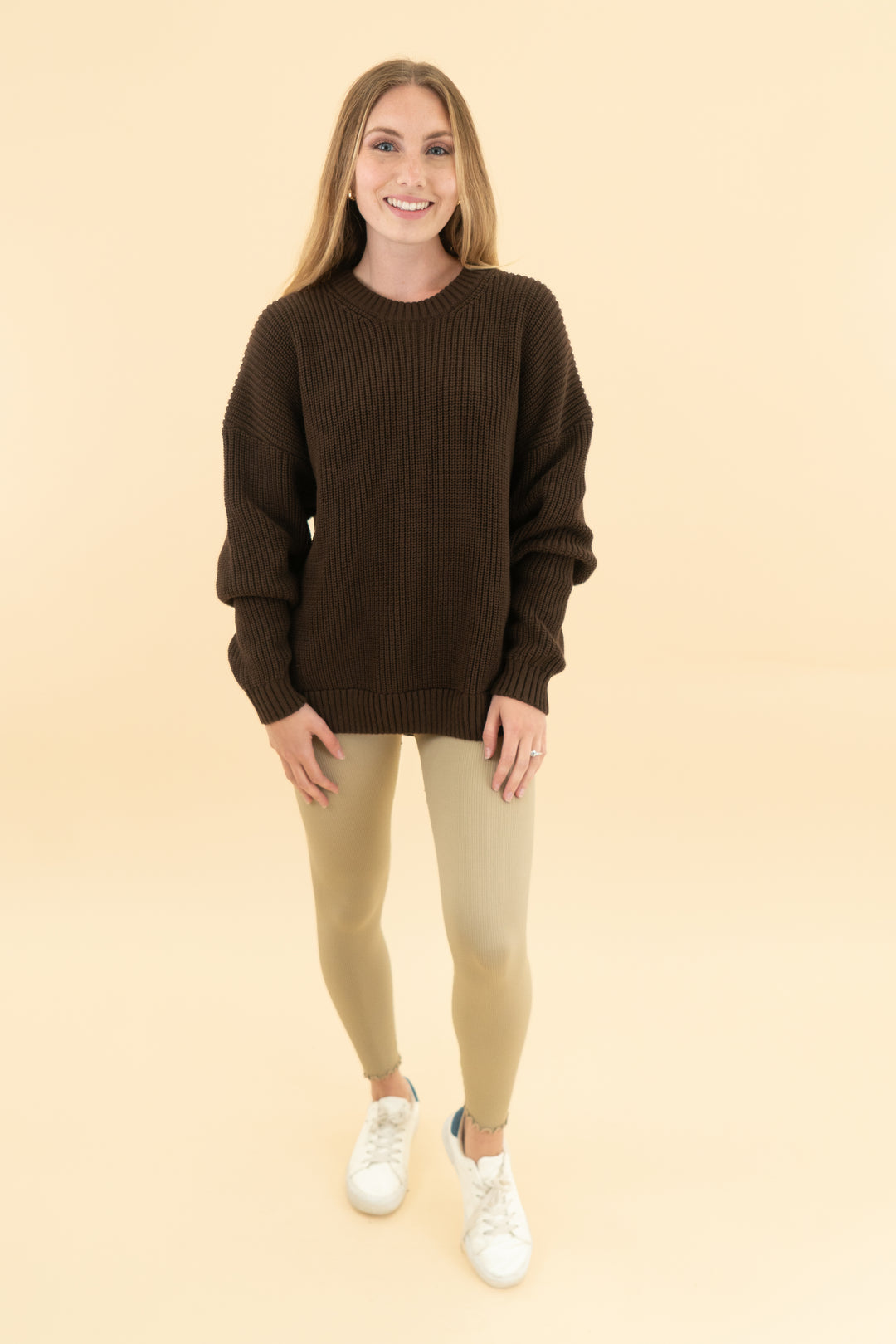 yellow the label co brown. knit sweater (xs)