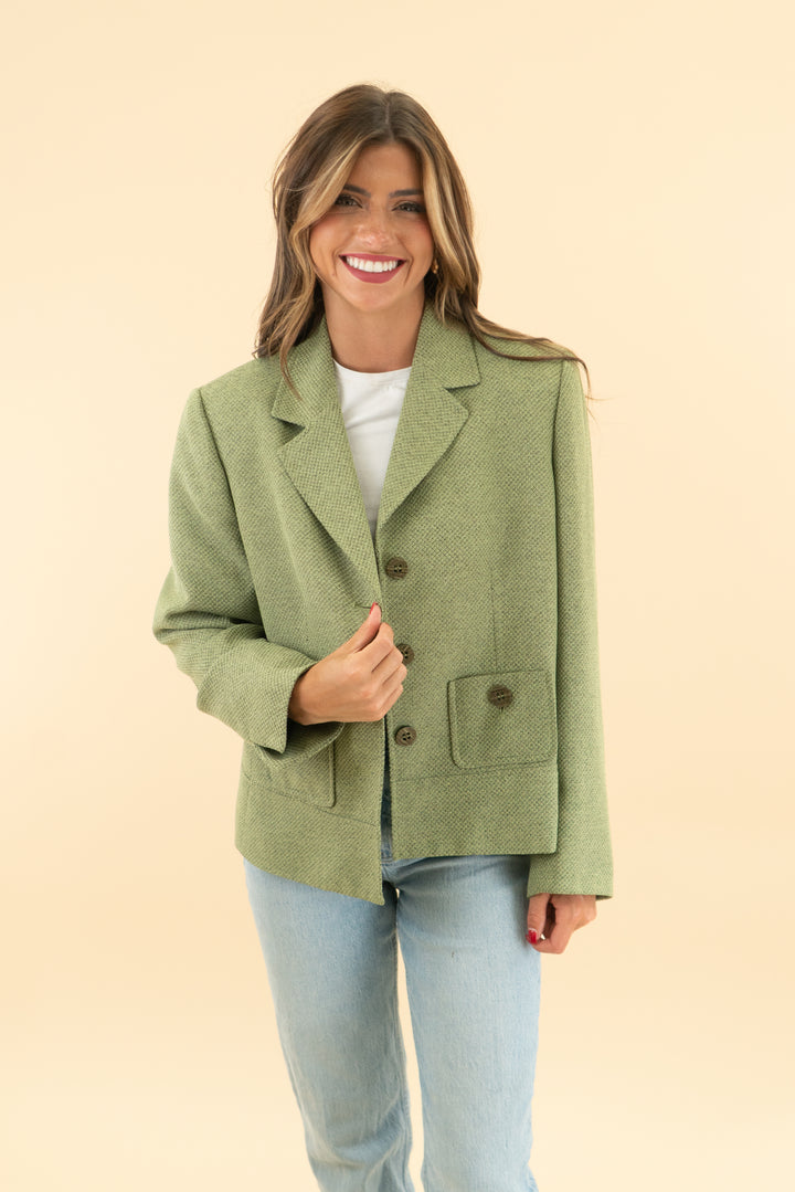jones wear green blazer (14)