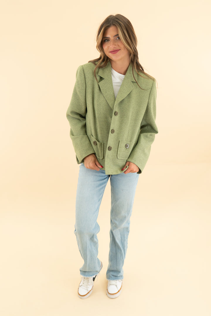 jones wear green blazer (14)