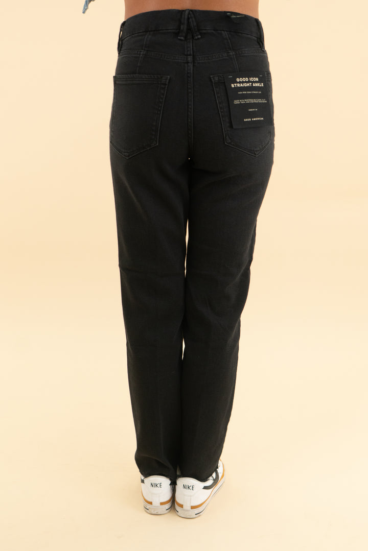 good american black good icon straight ankle jeans nwt (26; retail $158)