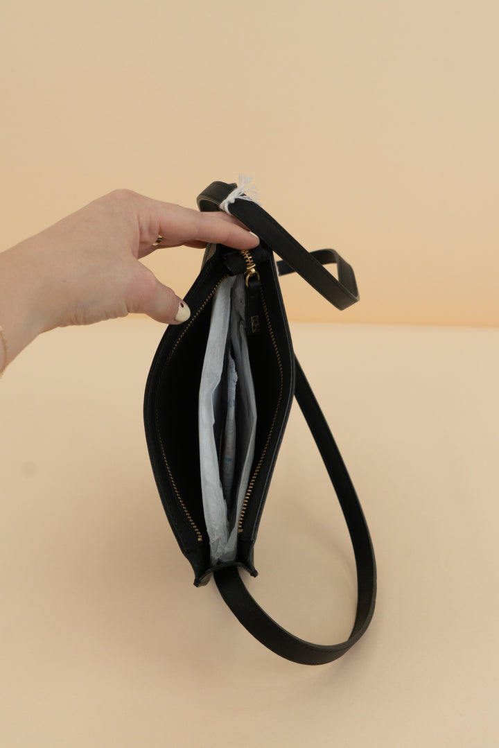 minor history black crossbody nwt (os; retail $128)