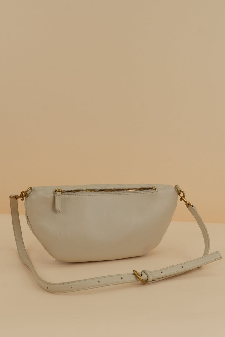 Quince Cream Italian Leather Diamond Stitch Sling (os; retail $248)