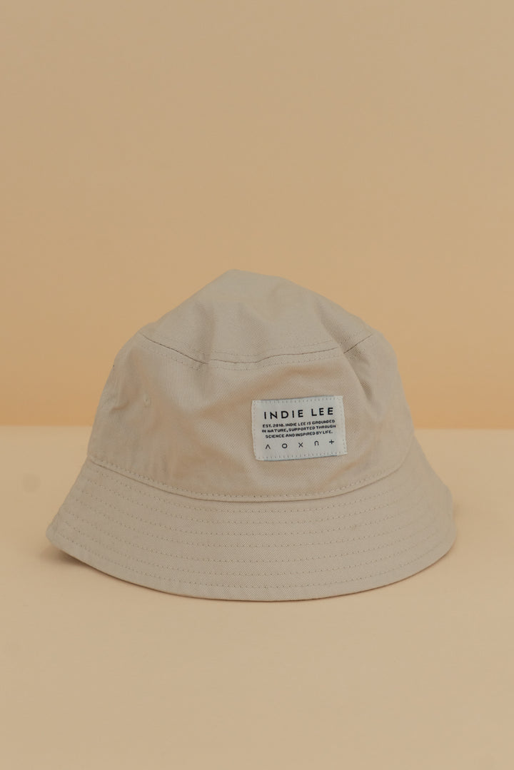 indie lee "go indie" bucket hat (os)