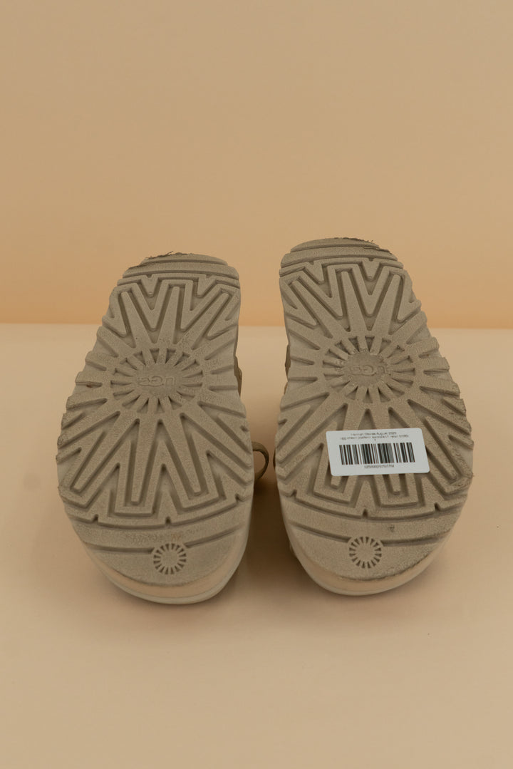 ugg cream platform sandals (7; retail $100)