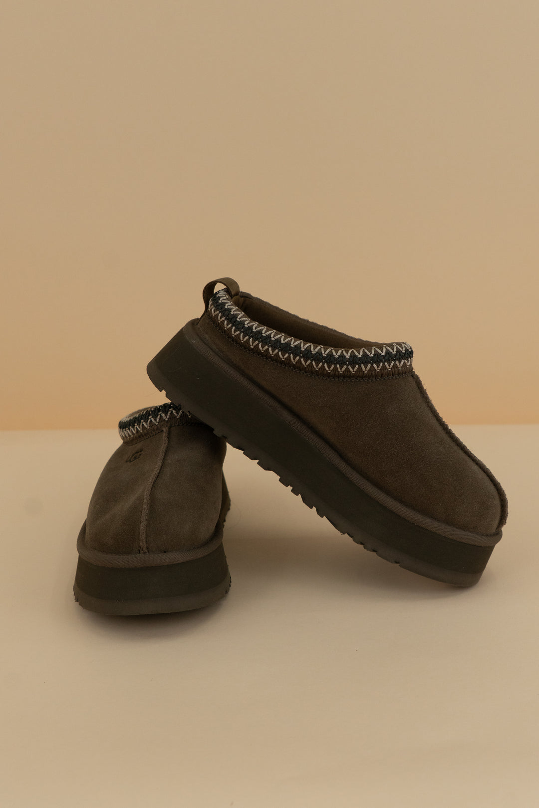 ugg grey platform tasman (7)