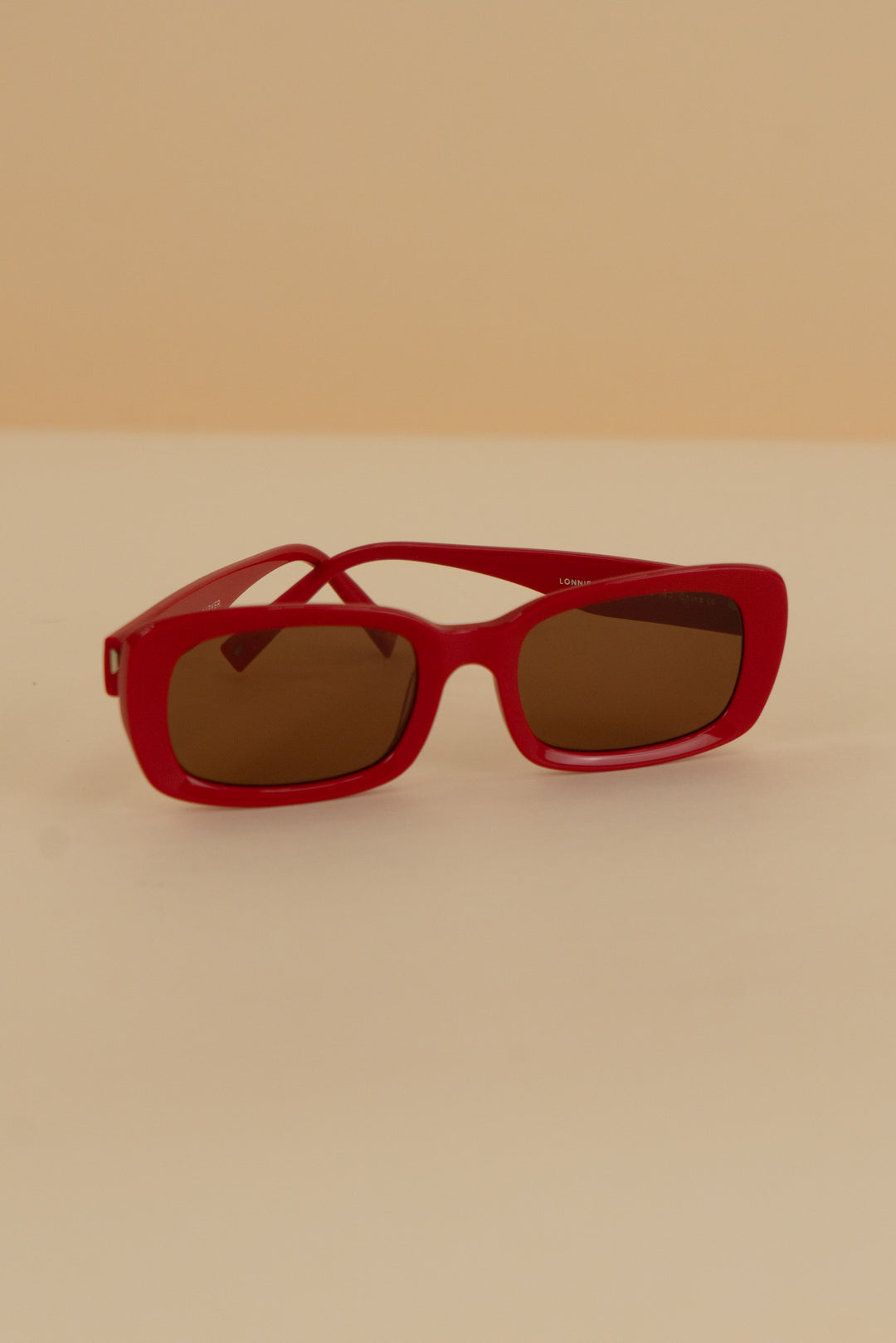 emma chamberlain x warby parker lonnie red rectangle sunglasses