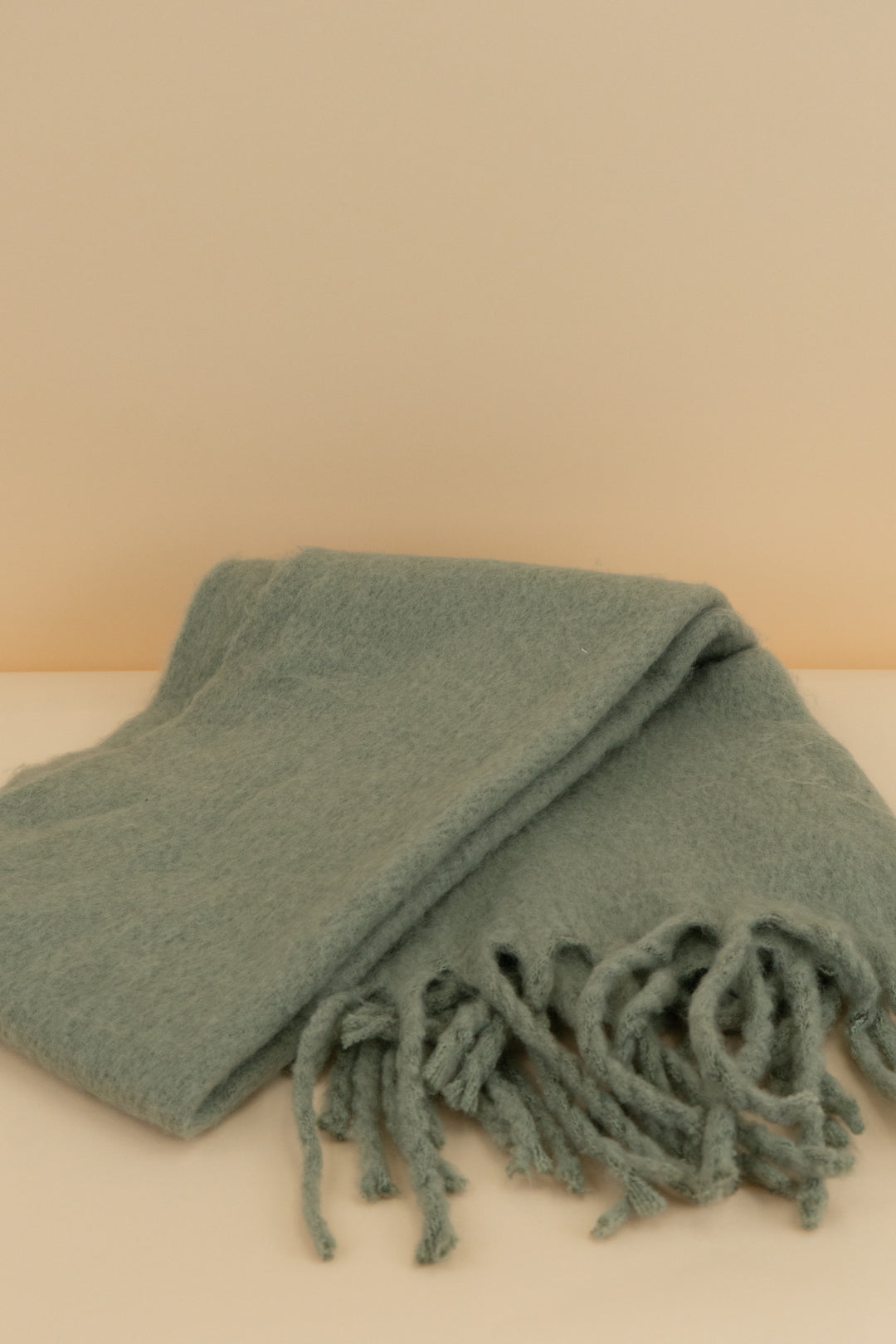 oak & fort sage green brushed knit fringe scarf