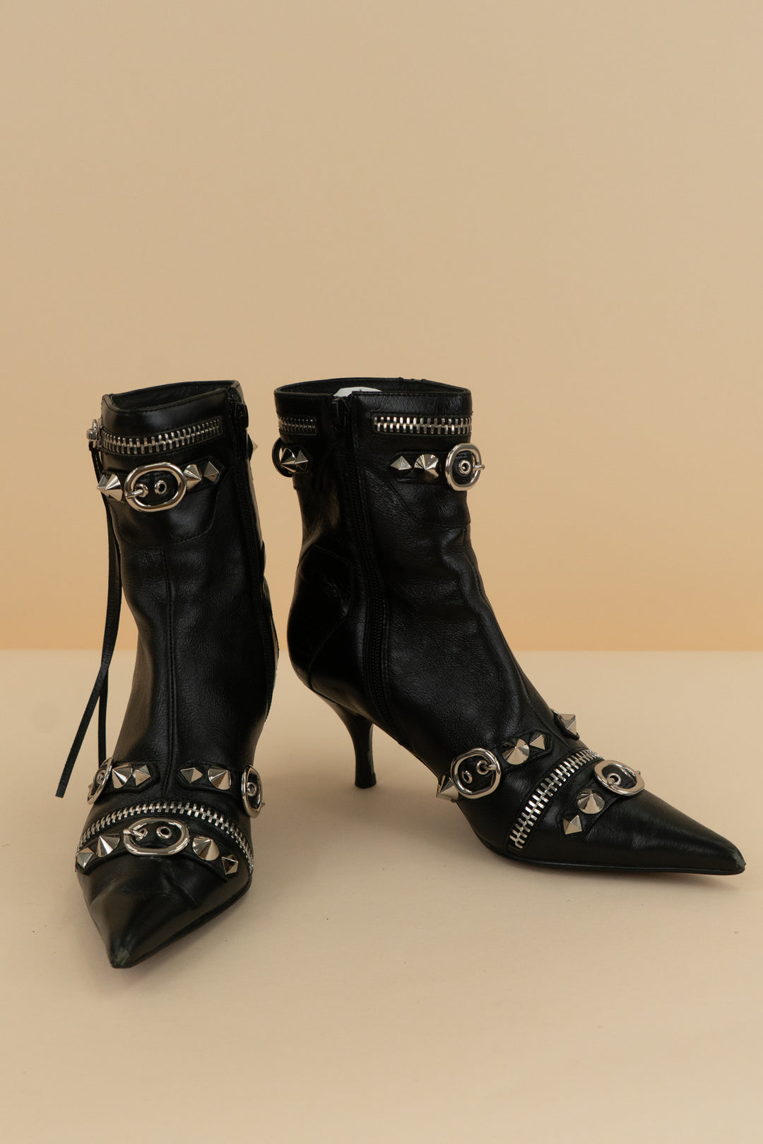 jeffrey campbell black pointed studded boots (6)