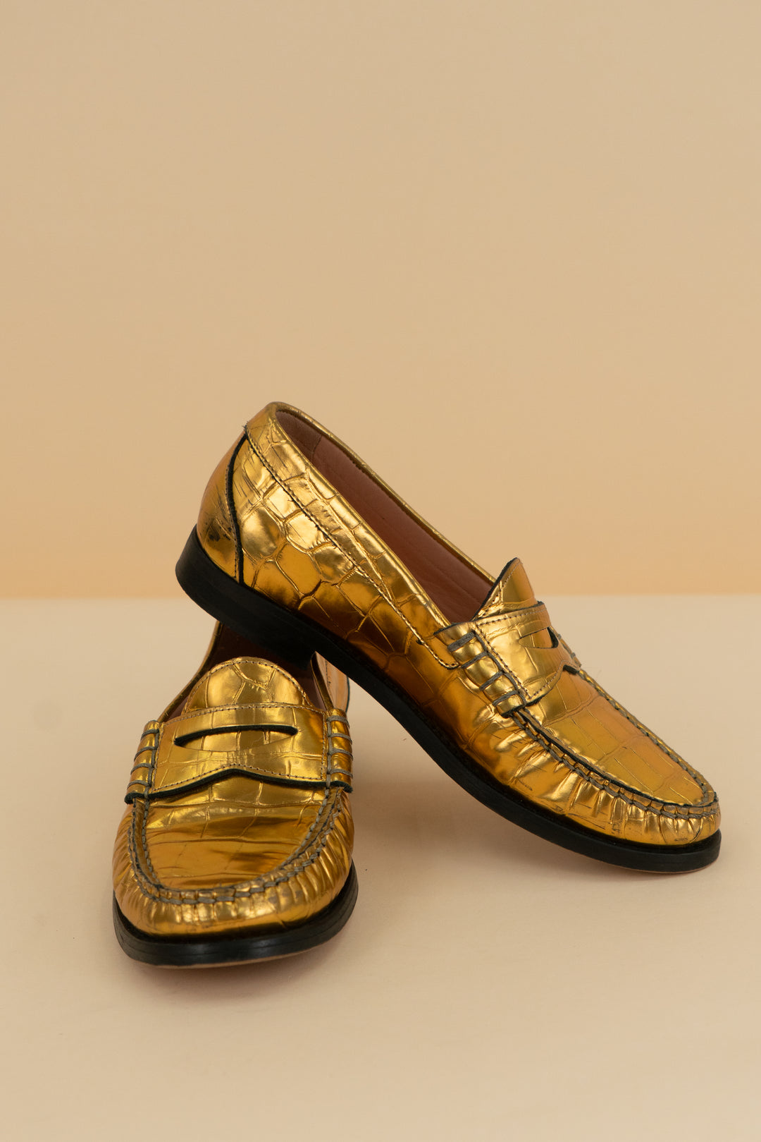 j.crew gold croc embossed loafers (5.5)