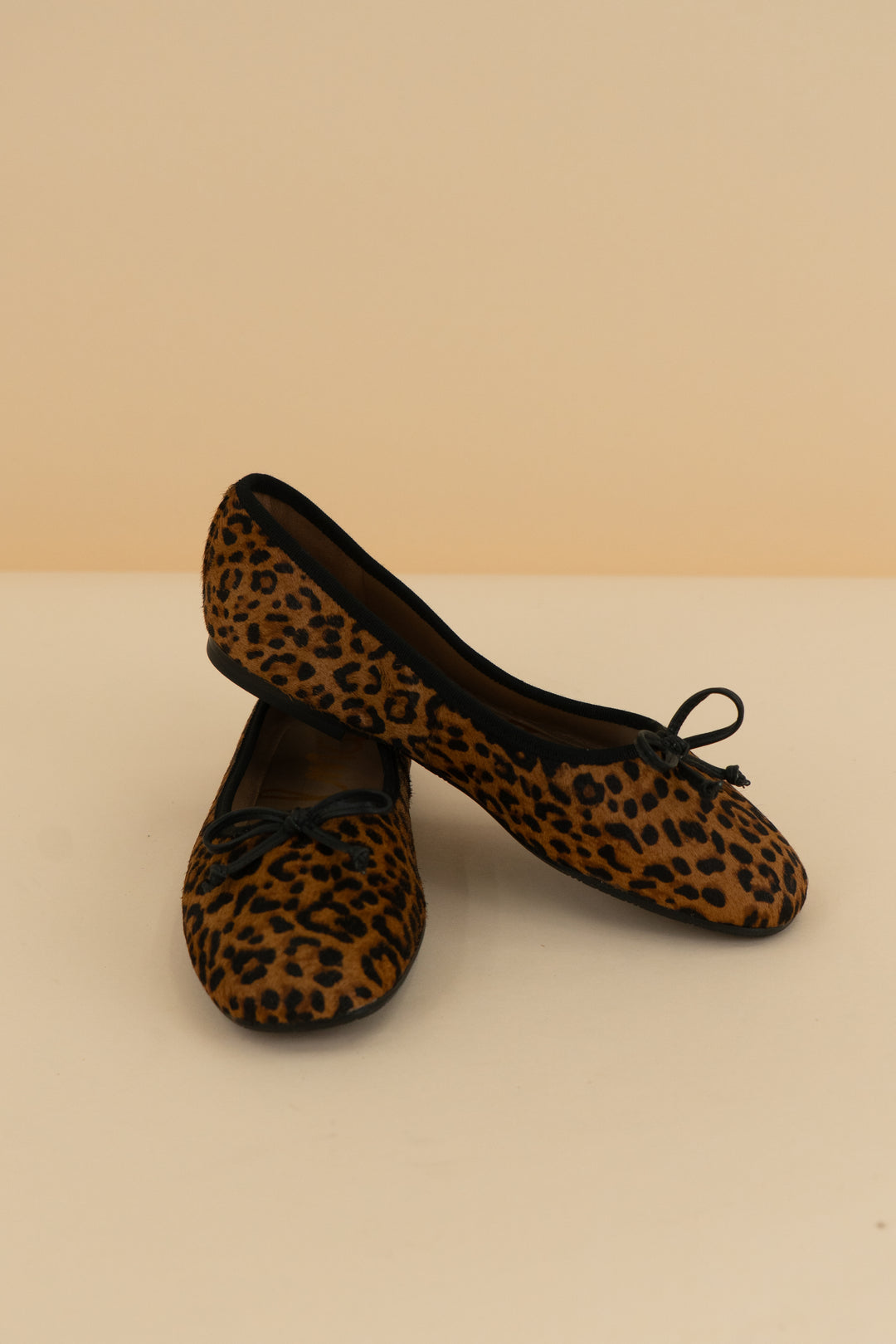 sam edelman allie leopard print ballet flats (5.5; retail $120)
